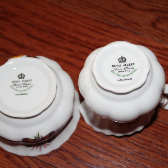 Royal Albert bone china cream & sugar - Picture 3 of 6
